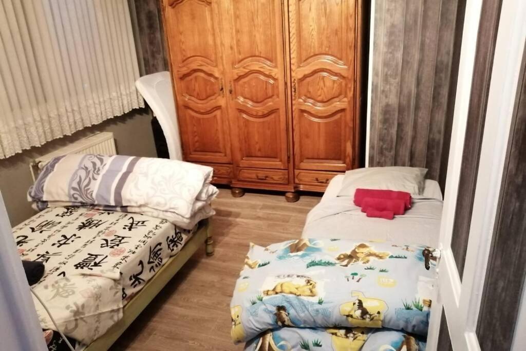 Sympathique Maison サルグミーヌ エクステリア 写真